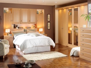 elegant-bedroom-decoration-tips