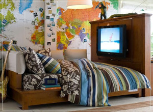 theme-design-bedroom-world-travel-boys-bed-wall-design-atlas-unique-design-cool-look-blue-striped-bed-quilt-tv-mount